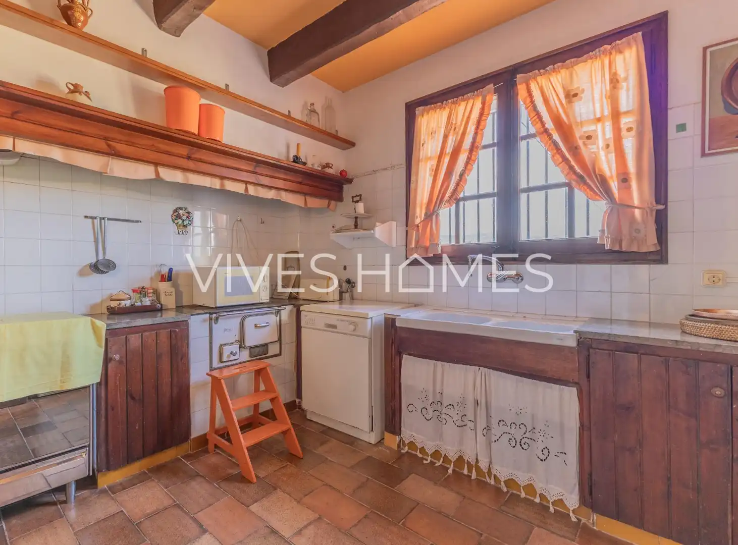 Cocina de Casa o chalet en venta en Mataró con Aire acondicionado, Calefacción y Jardín privado