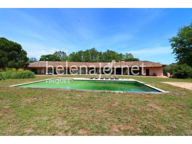 Casa-chalet en Venta en mas provençal en Urbanitzacions del Nord