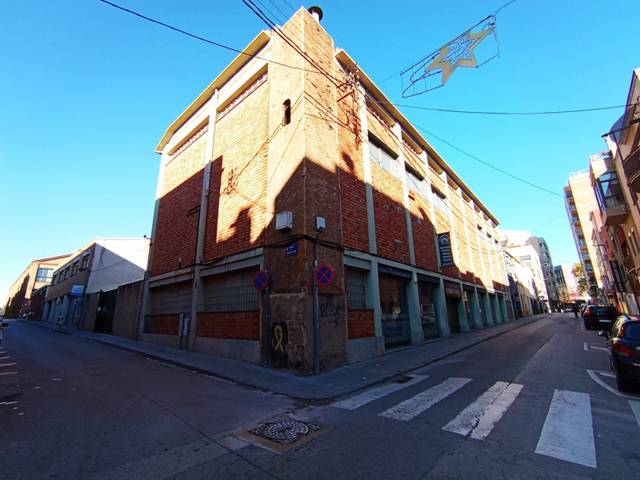 Local comercial en Alquiler en Martí Diez, 28 en Ca n'Aurell