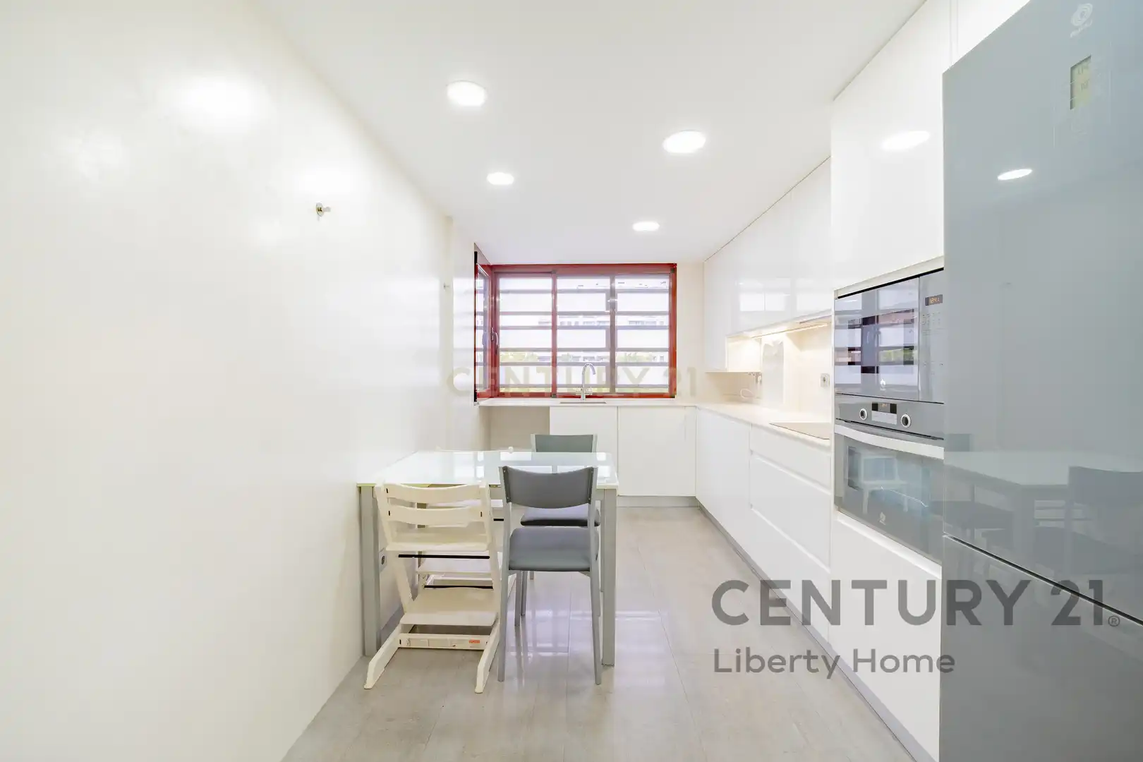 Exterior view of Apartments for rent in Valencia  with Air Conditioner, Private garden and Oven
