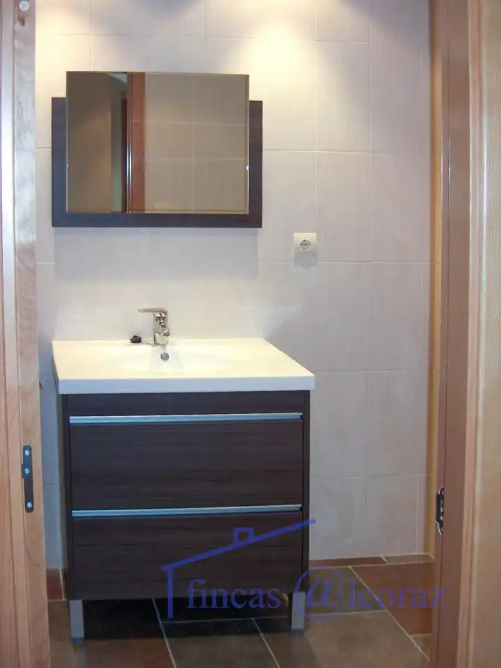 Baño de Piso en venta en Agüero con Calefacción, Terraza y Trastero