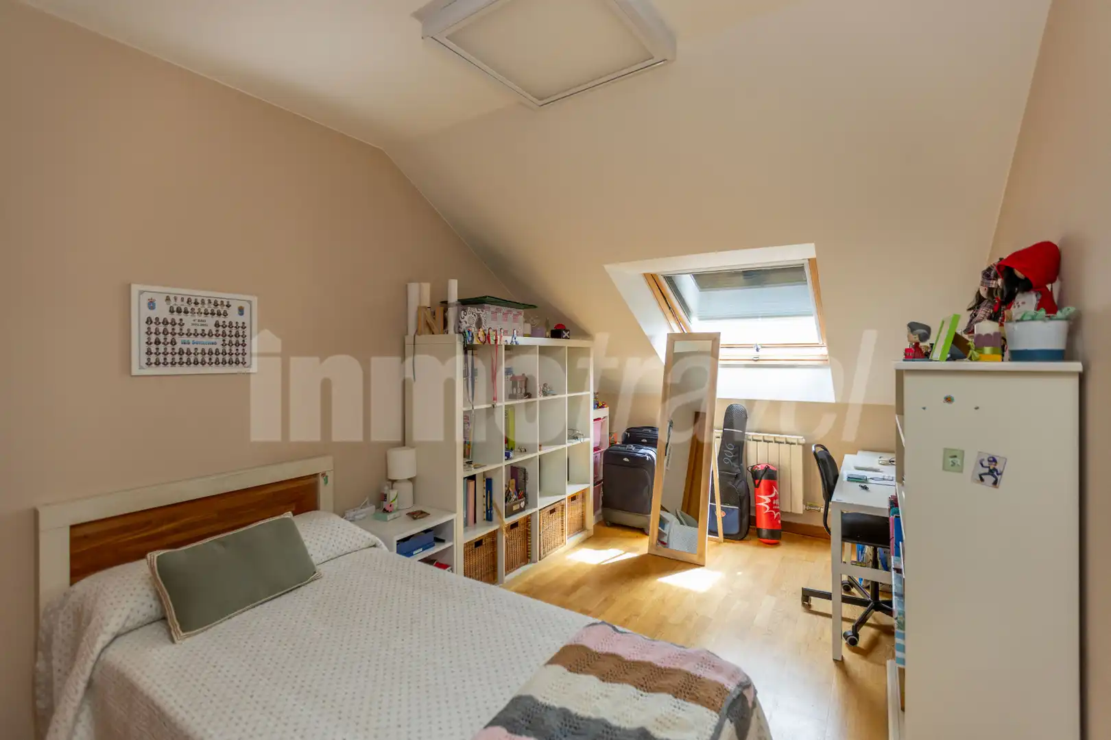 Habitación de Ático en venta en Poio con Calefacción, Parquet y Terraza