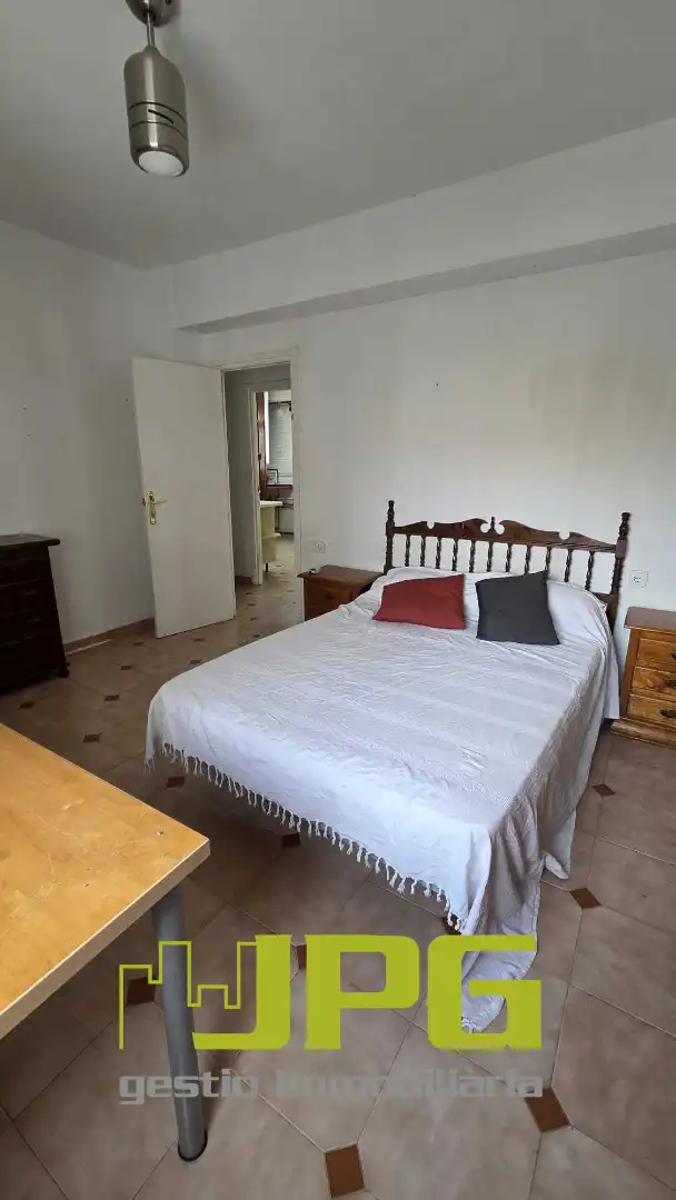 Habitación de Piso en venta en Sant Joan d'Alacant con Amueblado, Horno y Balcón