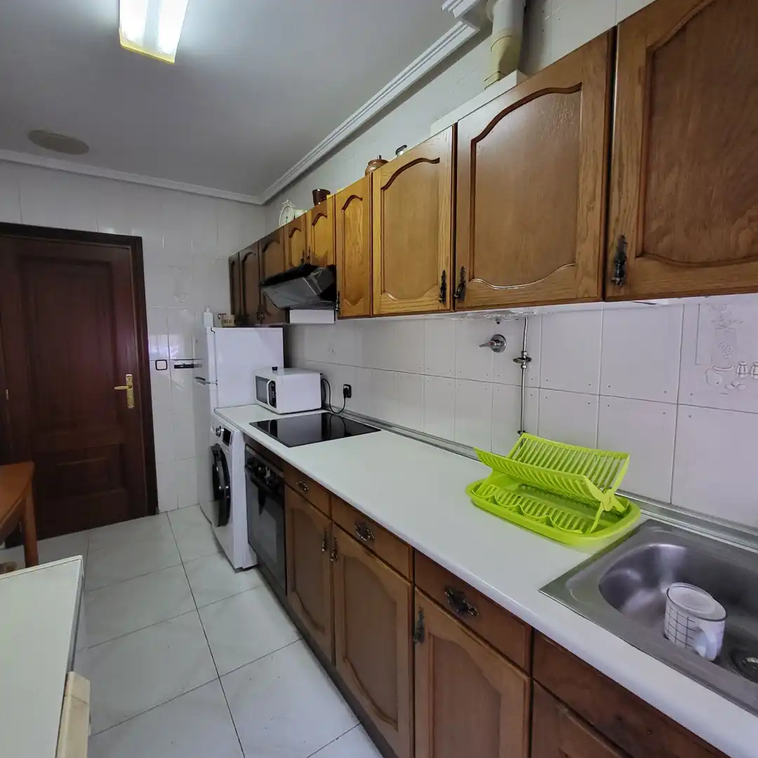 Cuina de Casa o xalet en venda en Muñogalindo amb Calefacció i Traster