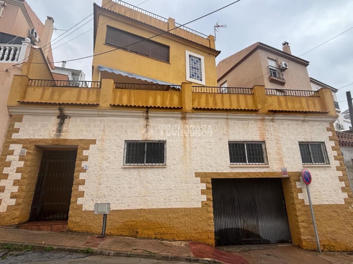 Vista exterior de Casa adosada en venta en Málaga Capital con Aire acondicionado, Calefacción y Terraza