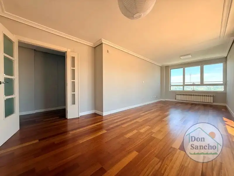 Living room of Attic for sale in Valladolid  with Air Conditioner, Heating and Terrace