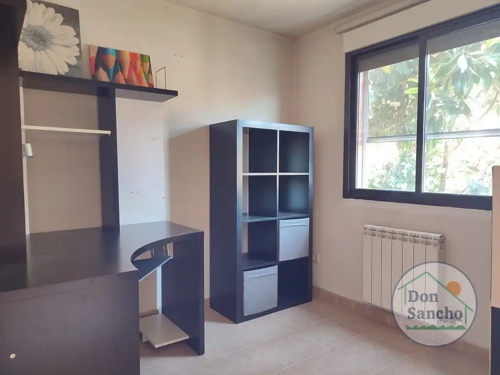 Casa adosada en venta en Viana de Cega con Calefacción, Jardín privado y Terraza