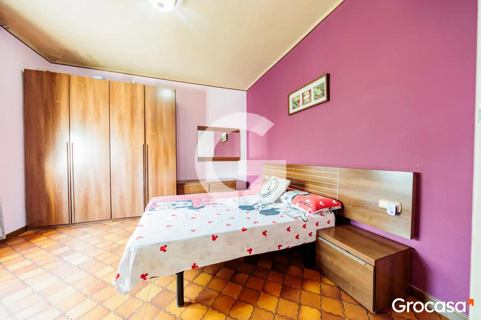 Dormitori de Casa adosada en venda en Terrassa amb Terrassa, Traster i Forn