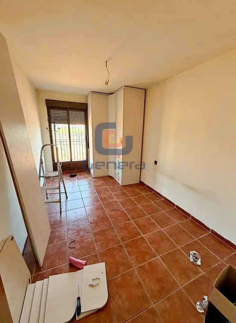 Vista exterior de Piso en venta en Elche / Elx