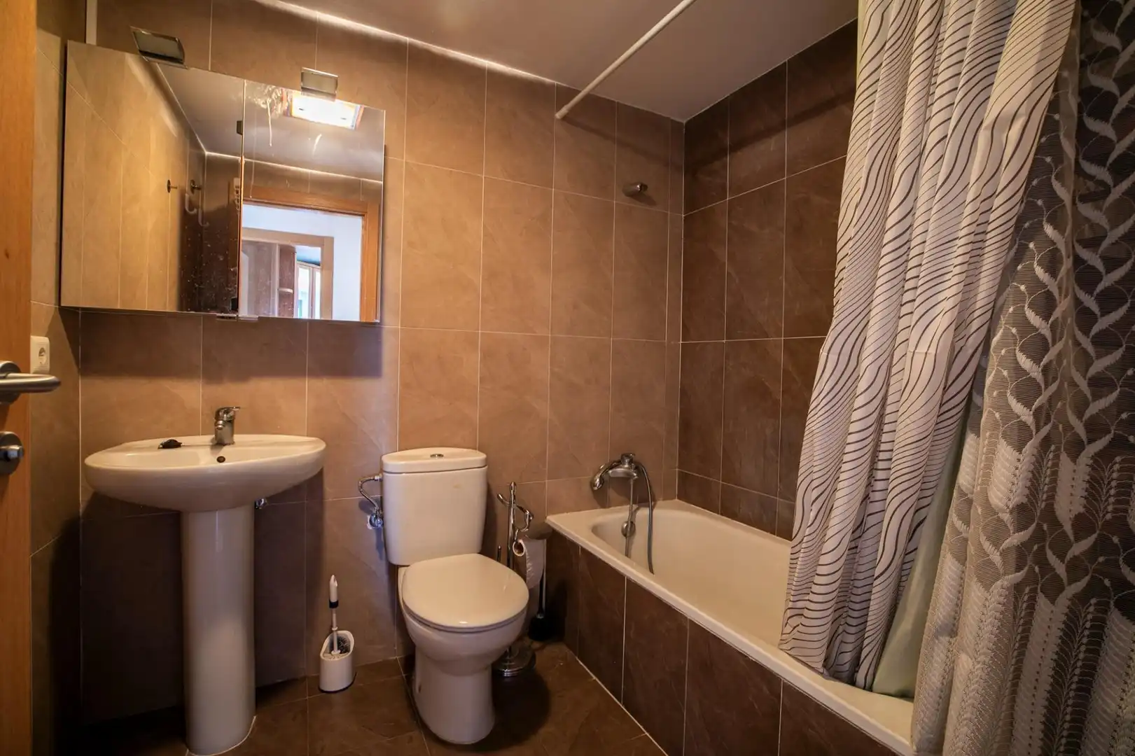 Bathroom of Flat for sale in Sabiñánigo  with Heating, Terrace and Storage room