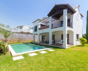 Jardí de Casa o xalet en venda en Estepona amb Aire condicionat, Jardí privat i Terrassa