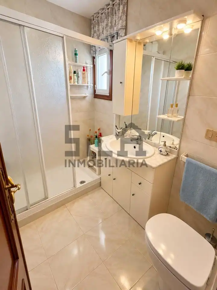 Dormitori de Pis en venda en O Carballiño   amb Calefacció, Traster i Moblat