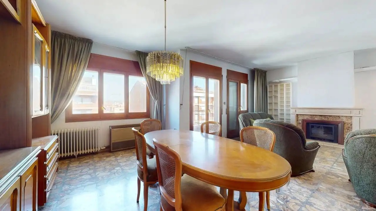 Appartamento con terrazza in vendita a Carrer de Latorre, imagen 10