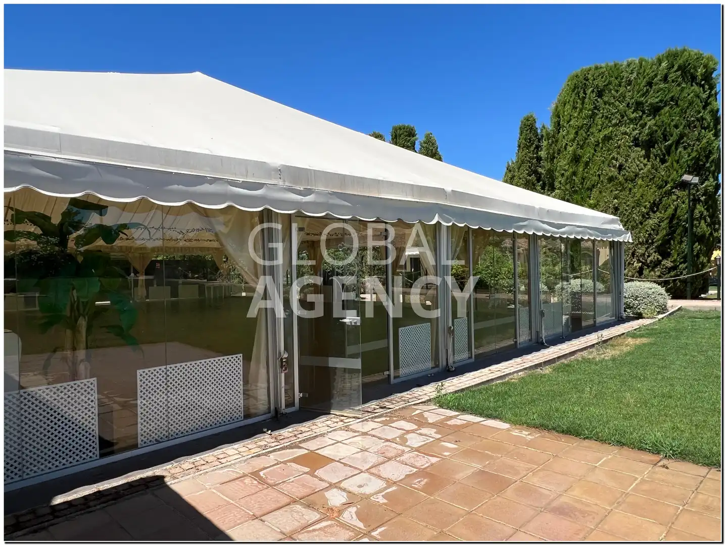 Vista exterior de Finca rústica en venda en Chinchón amb Aire condicionat, Calefacció i Jardí privat