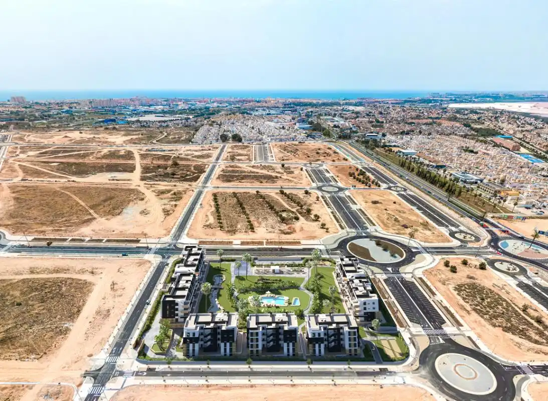 Vista exterior de Àtic en venda en Zona Carrefour - Urbanizaciones