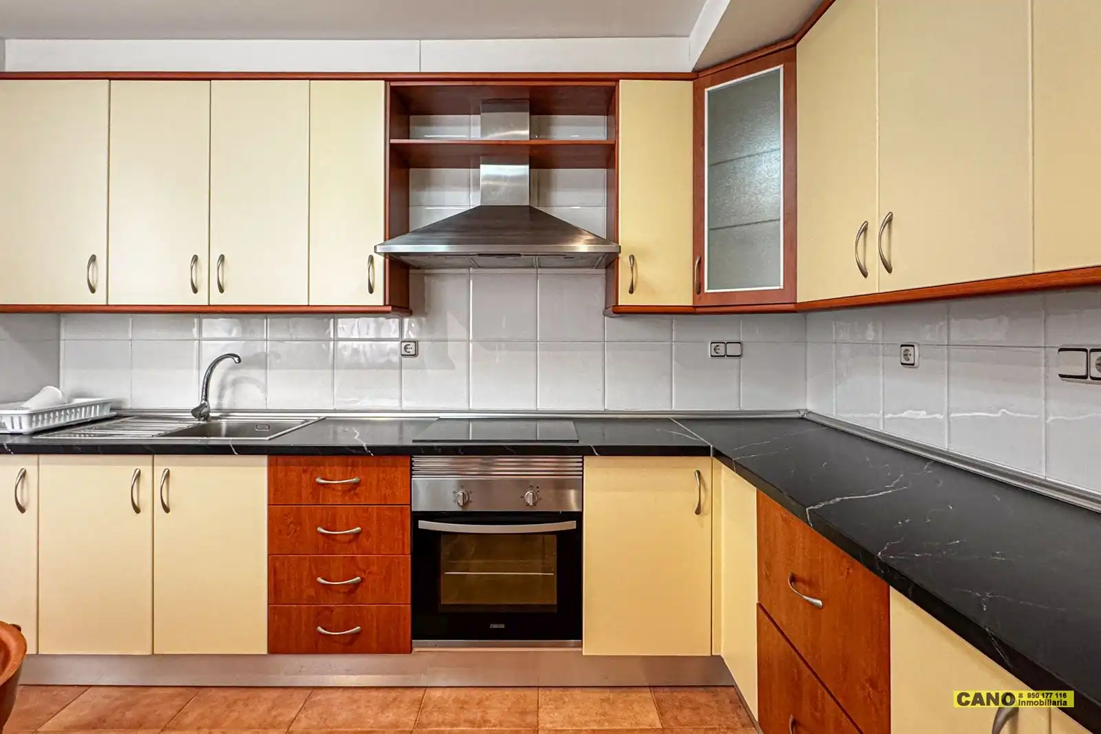 Cocina de Piso en venta en Almería con Trastero