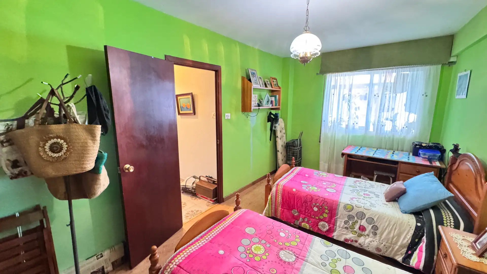 Habitación de Piso en venta en Arteixo con Parquet, Horno y Lavadora
