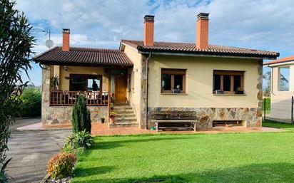 Vista exterior de Casa o xalet en venda en Siero amb Calefacció, Parquet i Terrassa