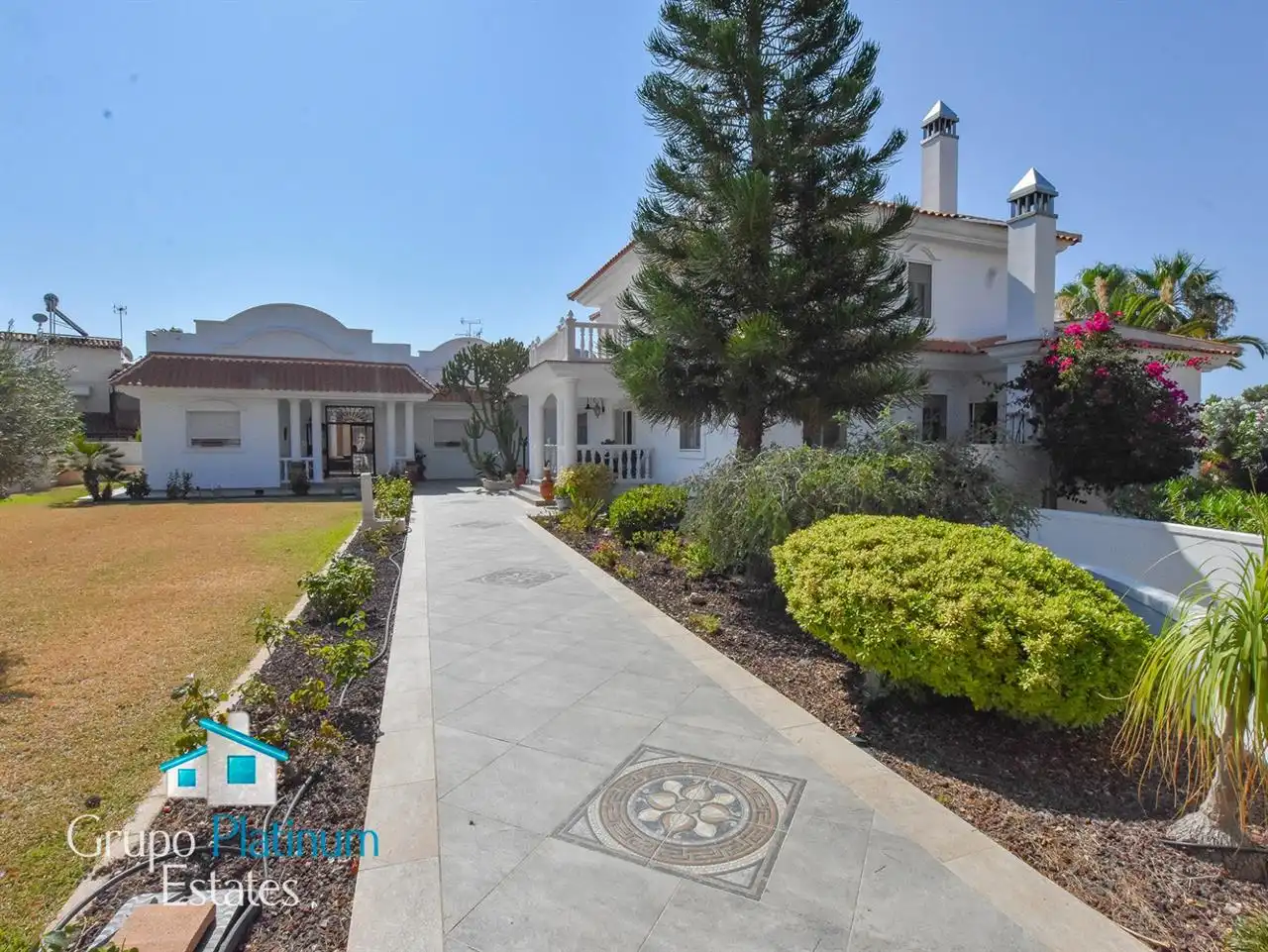 Vista exterior de Casa o chalet en venta en Águilas con Aire acondicionado, Calefacción y Jardín privado