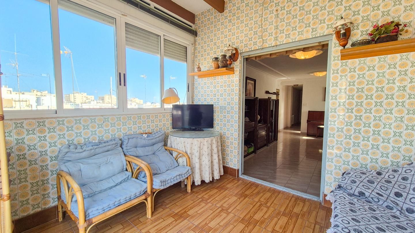 Dormitori de Àtic en venda en Elche / Elx amb Aire condicionat i Terrassa