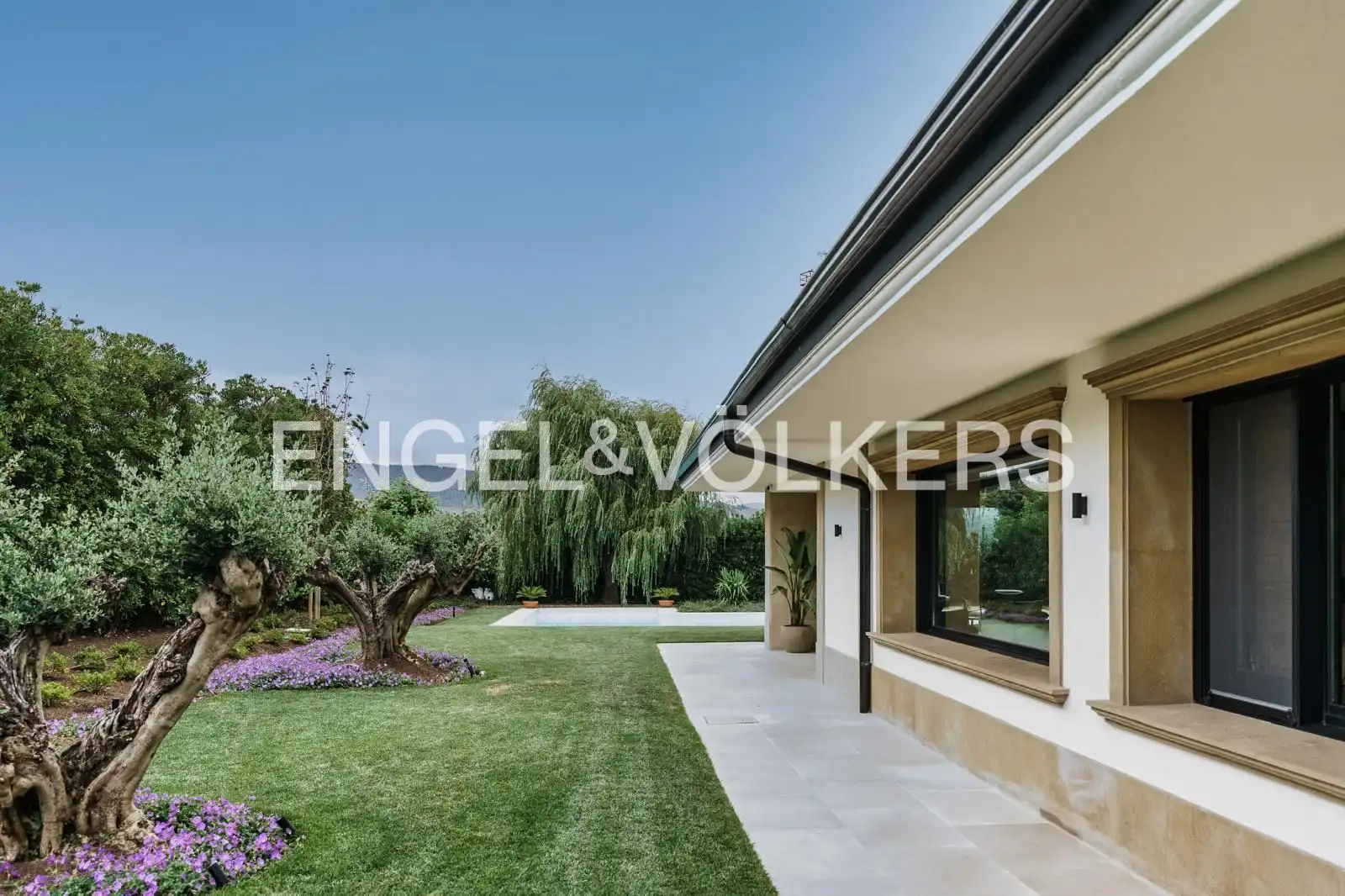 Exterior view of Houses for sale in Getxo   with Heating, Private garden and Parquet flooring