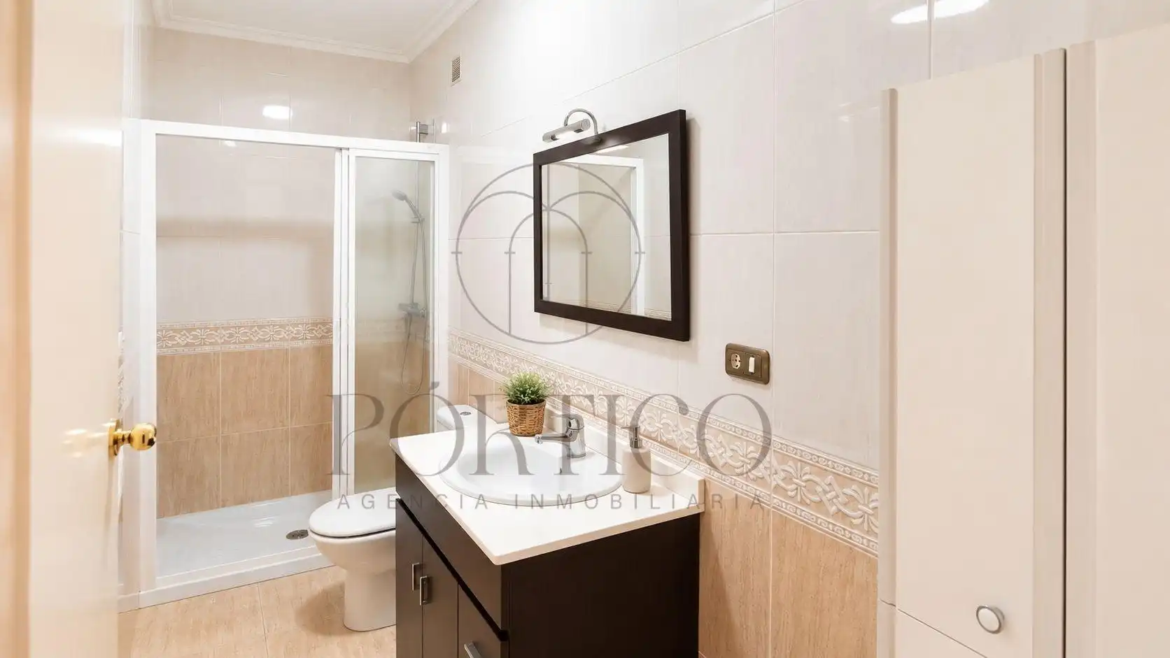 Bathroom of Houses for sale in Vigo   with Heating, Private garden and Terrace