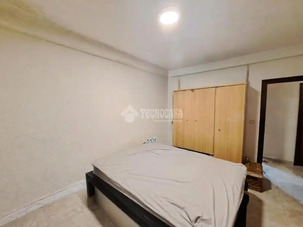 Bedroom of Flat for sale in Parla