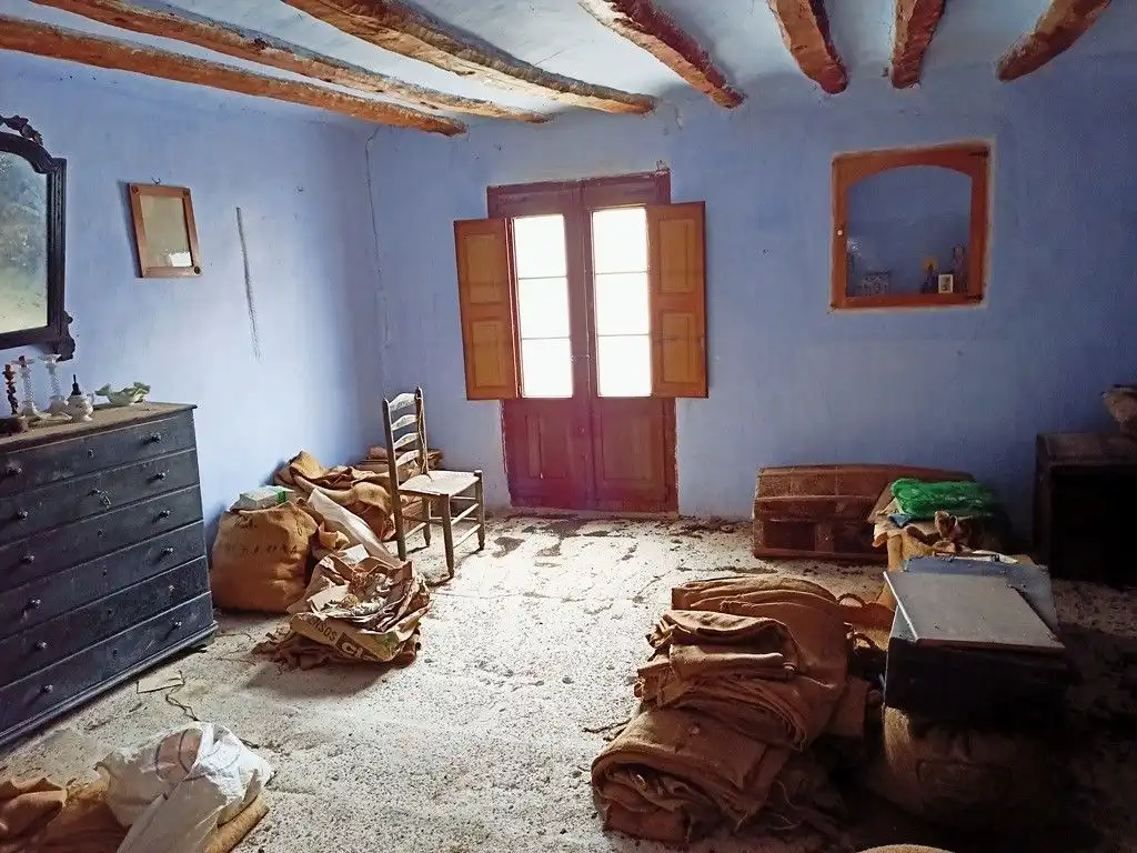 Casa rústica amb terrassa en venda a La Portellada, imagen 3
