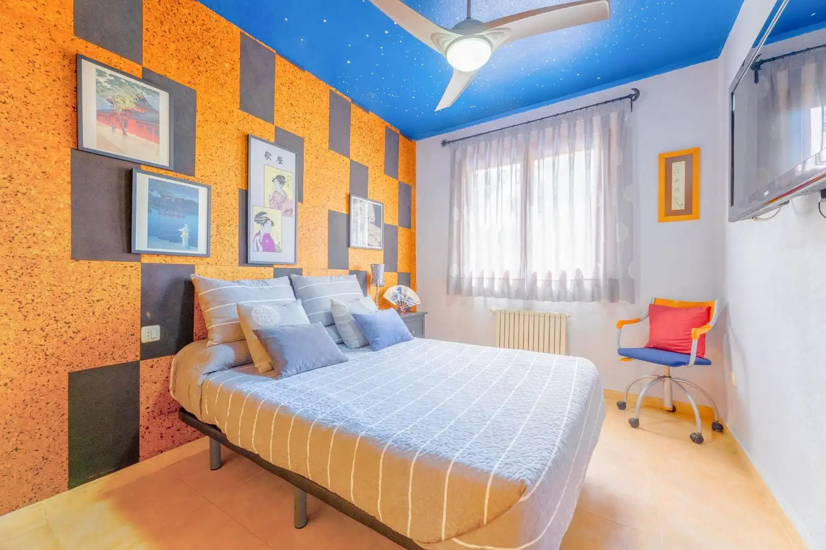 Habitación de Casa adosada en venta en Chiva con Aire acondicionado, Calefacción y Terraza