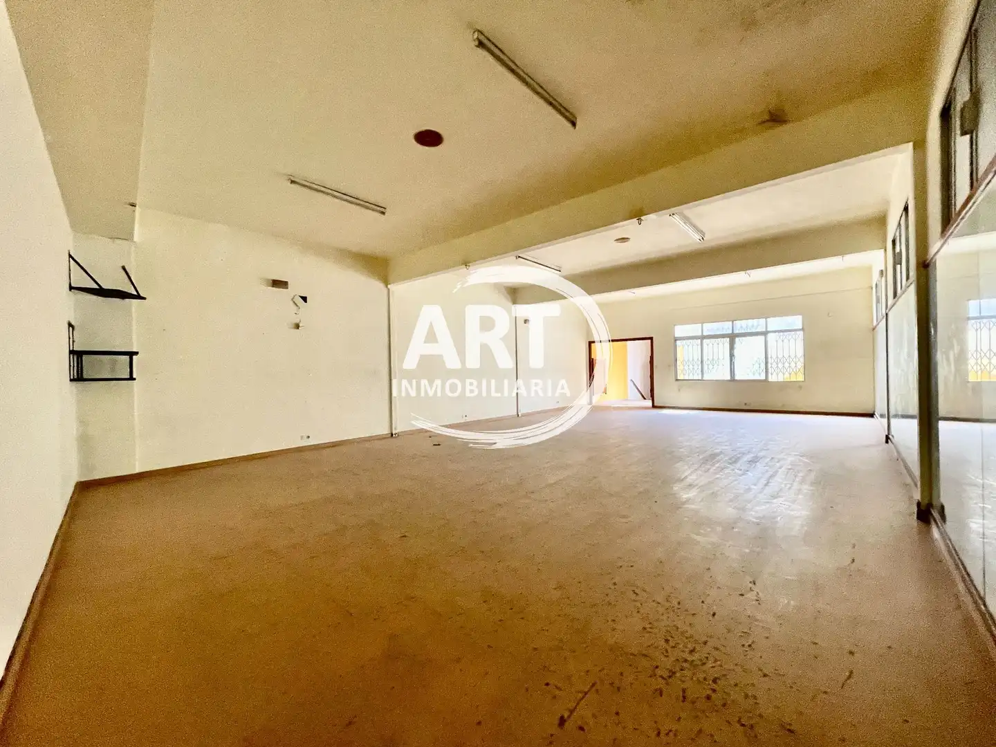 Casa adosada en venda a Trinquet, Centro