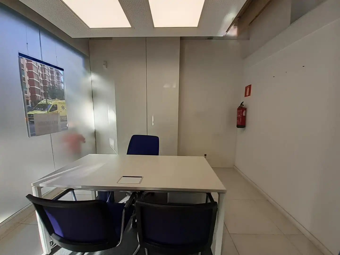 Business premises to rent in Centre - Sant Oleguer, imagen 5