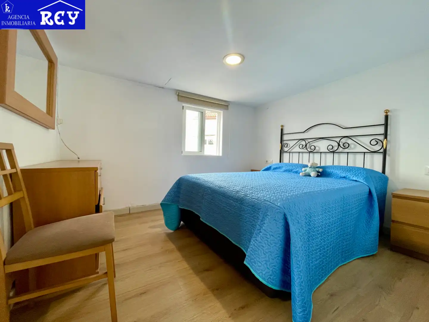 Dormitori de Casa o xalet en venda en Santiago de Compostela  amb Moblat