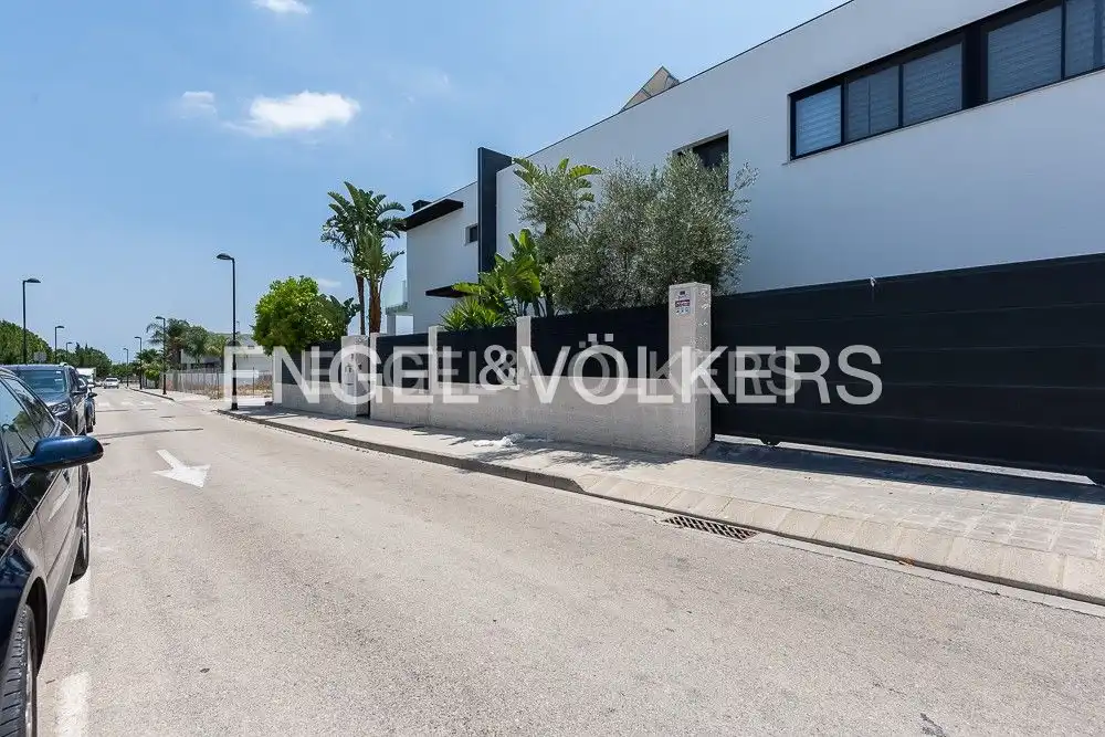 Vista exterior de Casa o chalet en venta en Zona Avenida Alta - Auditorio