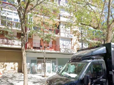 Locale commerciale in vendita a Av L´Eramprunya