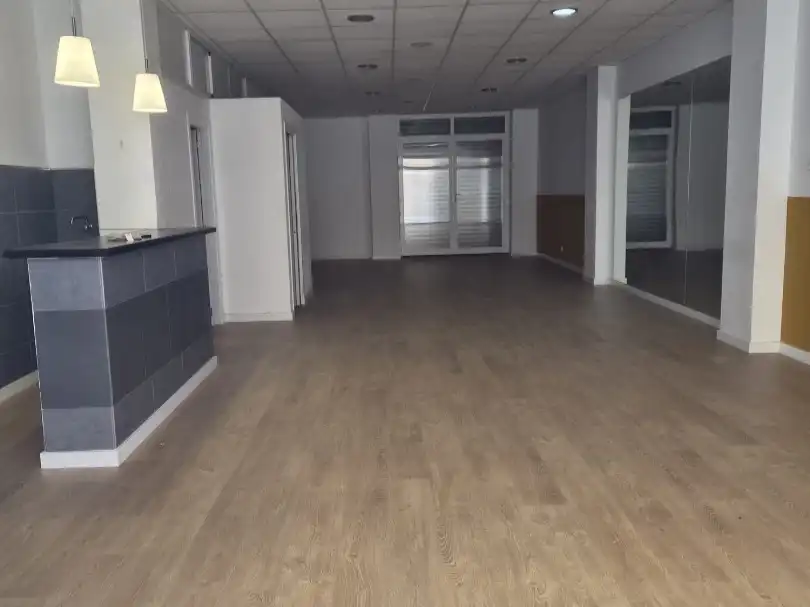 Local de alquiler en Alaquàs con Parquet