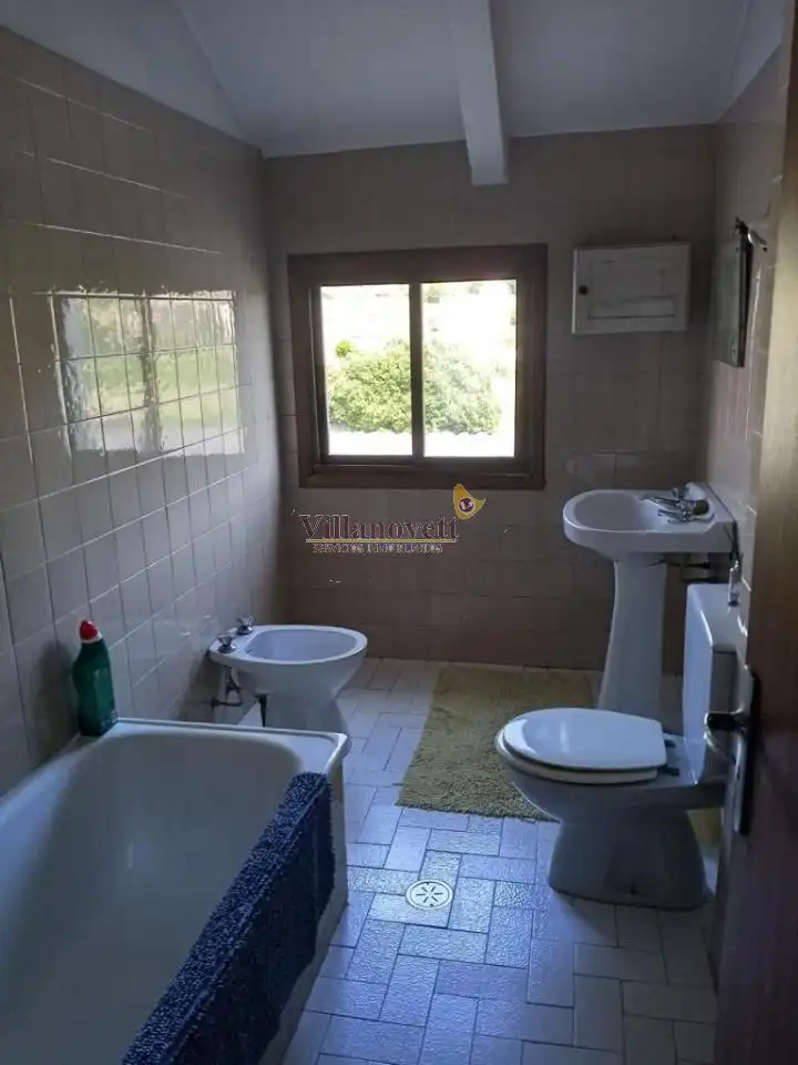 Baño de Planta baja en venta en Vilagarcía de Arousa con Calefacción