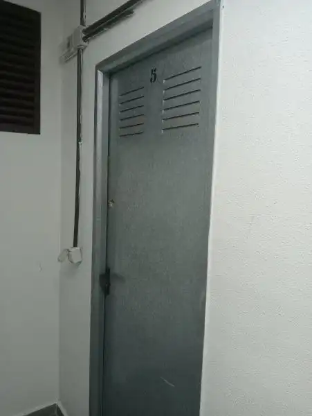 Bathroom of Flat for sale in Madrid  with Storage room