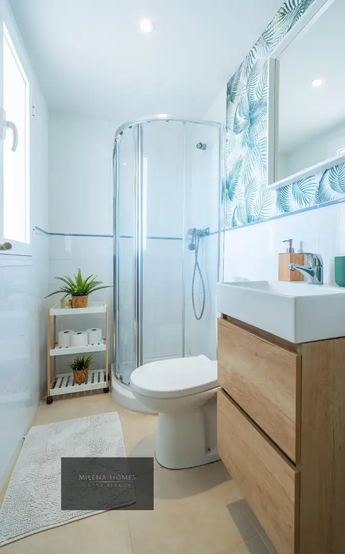 Baño de Apartamento en venta en Orihuela con Aire acondicionado, Calefacción y Amueblado