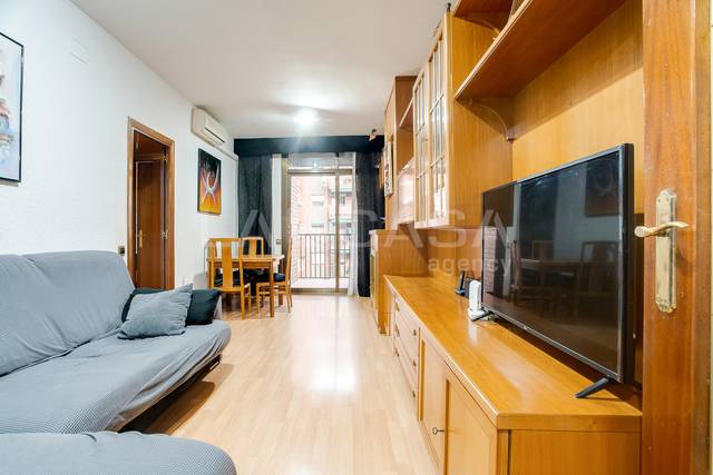 Piso en Venta en Rambla de Prim en El Besós i el Maresme