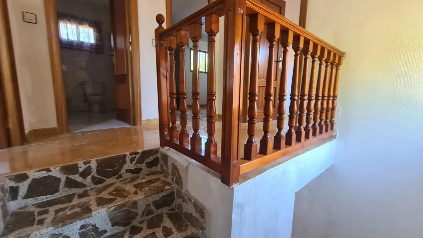 Houses for sale in La Adrada   with Private garden