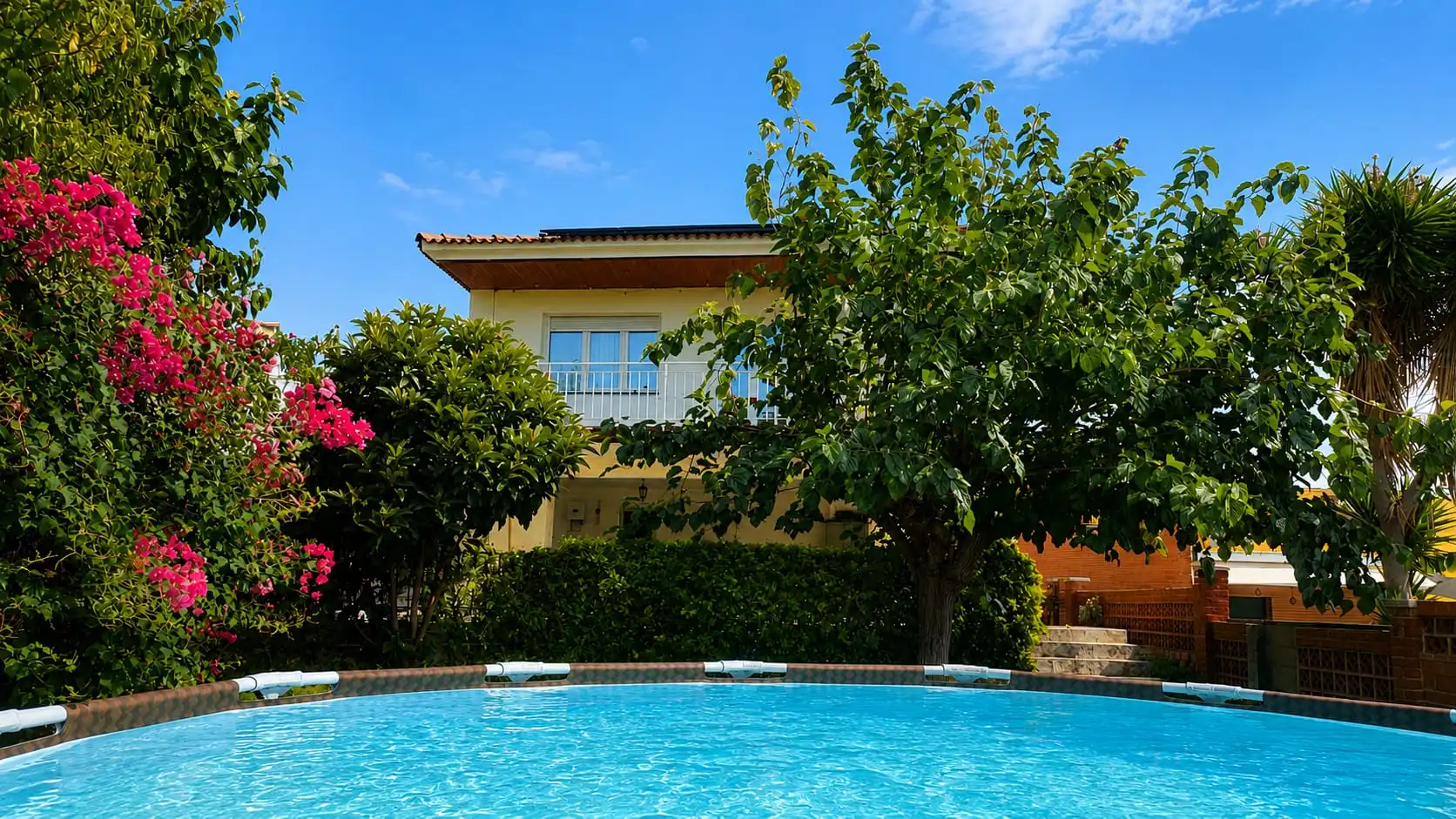 Piscina de Casa o xalet en venda en Calafell amb Aire condicionat, Calefacció i Jardí privat