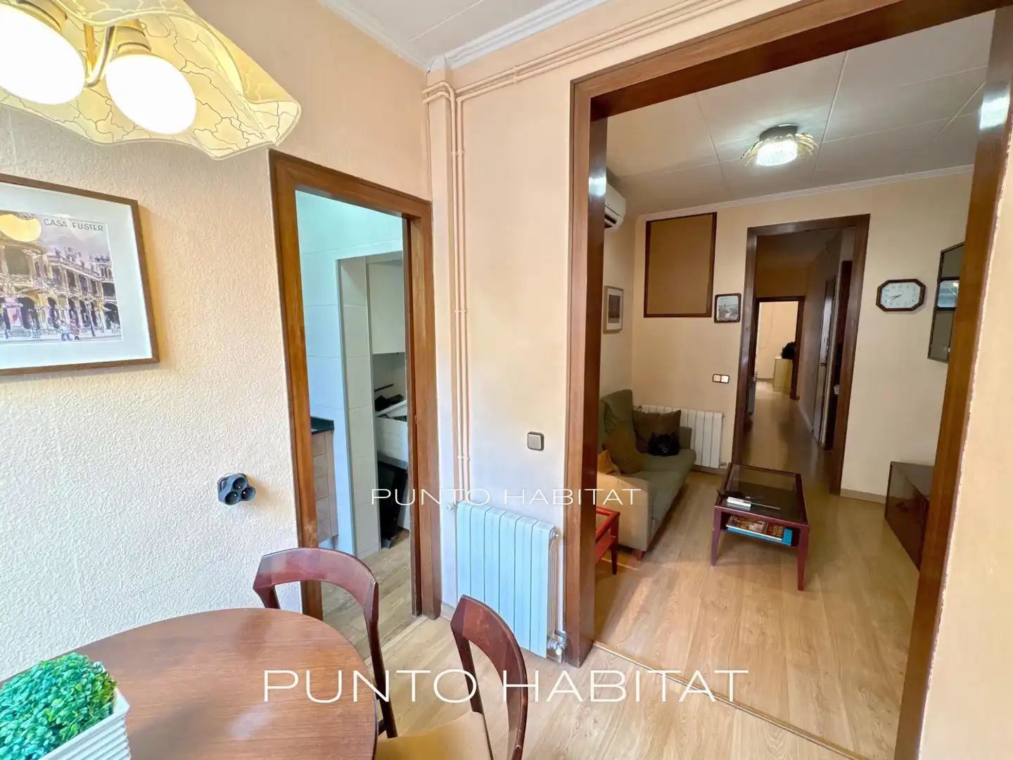 Flat for sale in Barcelona  with Air Conditioner, Heating and Parquet flooring