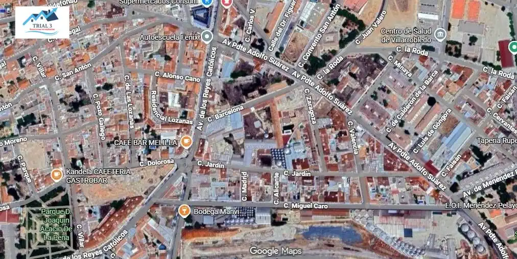 Vista exterior de Piso en venta en Villarrobledo con Terraza y Balcón