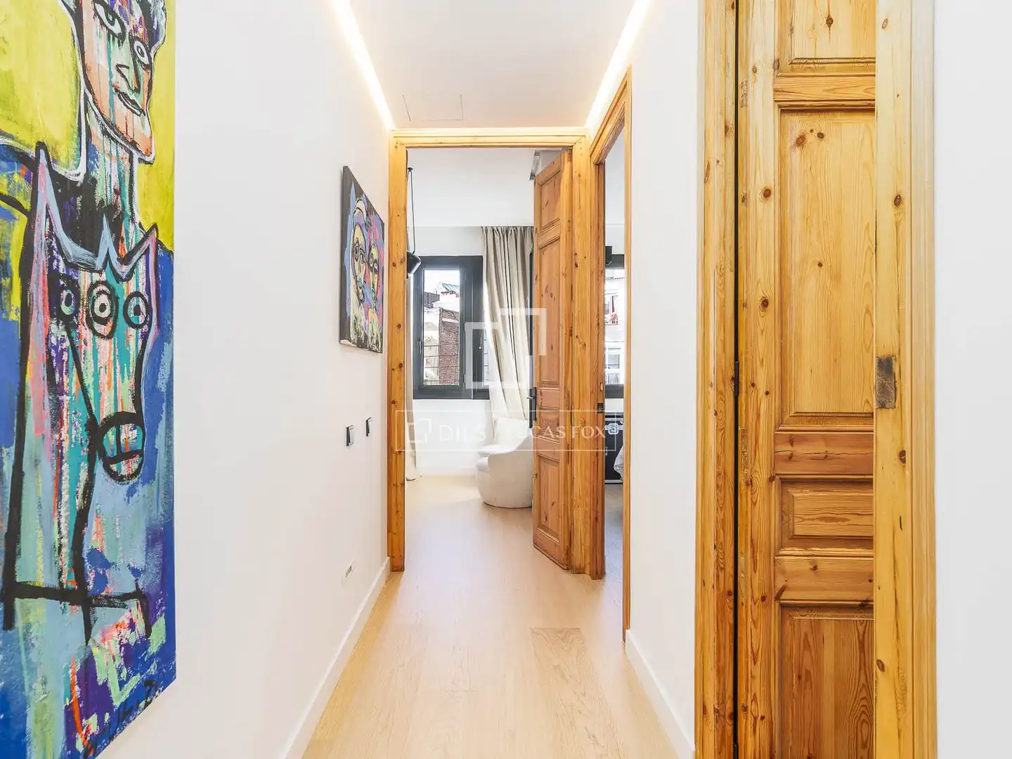 Wohnung zum Verkauf in Barcelona mit Klimaanlage, Terrasse und Balkon