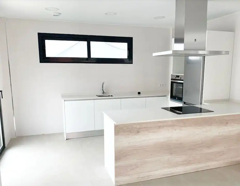 Casa amb piscina en venda a Manilva Pueblo, imagen 3