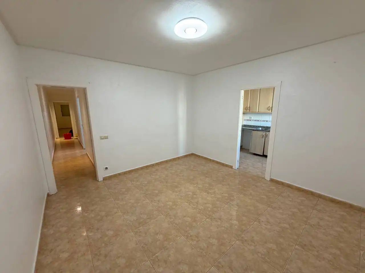 Flat for sale in C/ Peñíscola, imagen 2