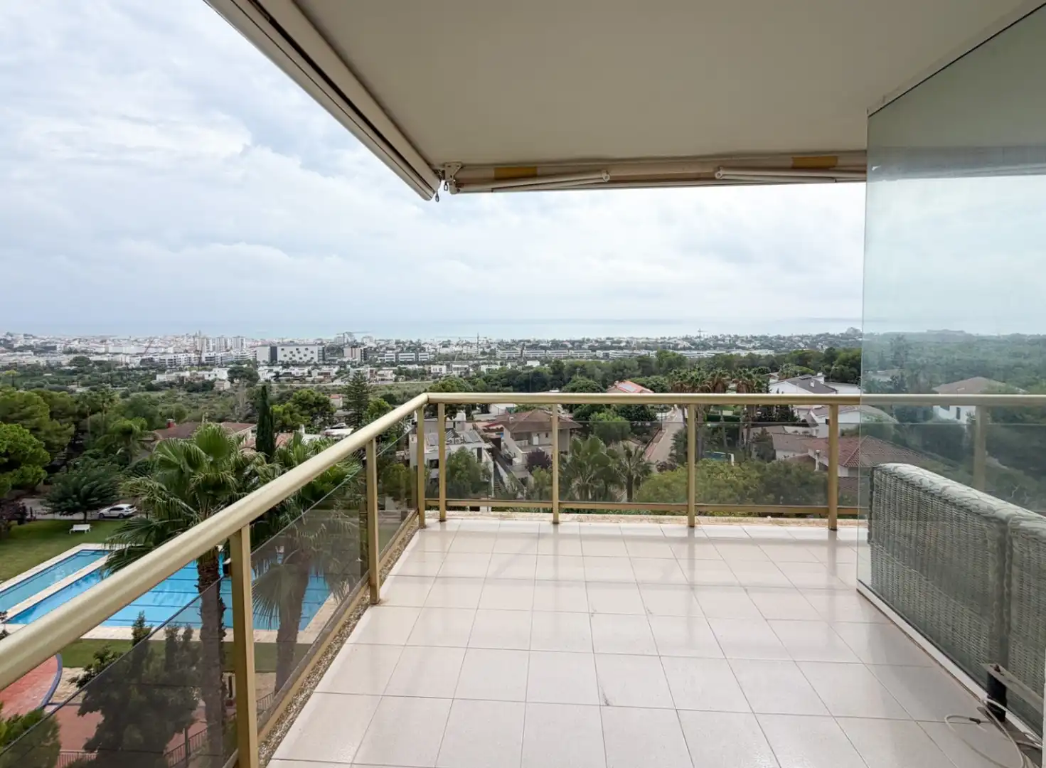 Apartament amb terrassa de lloguer a Vallpineda - Santa Bárbara, imagen 6