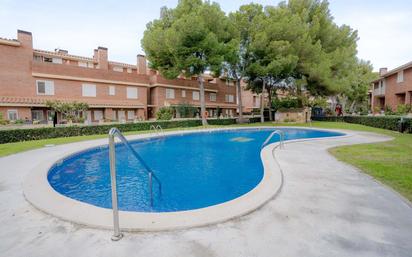 Swimming pool of Single-family semi-detached for sale in  Tarragona Capital  with Air Conditioner, Heating and Terrace