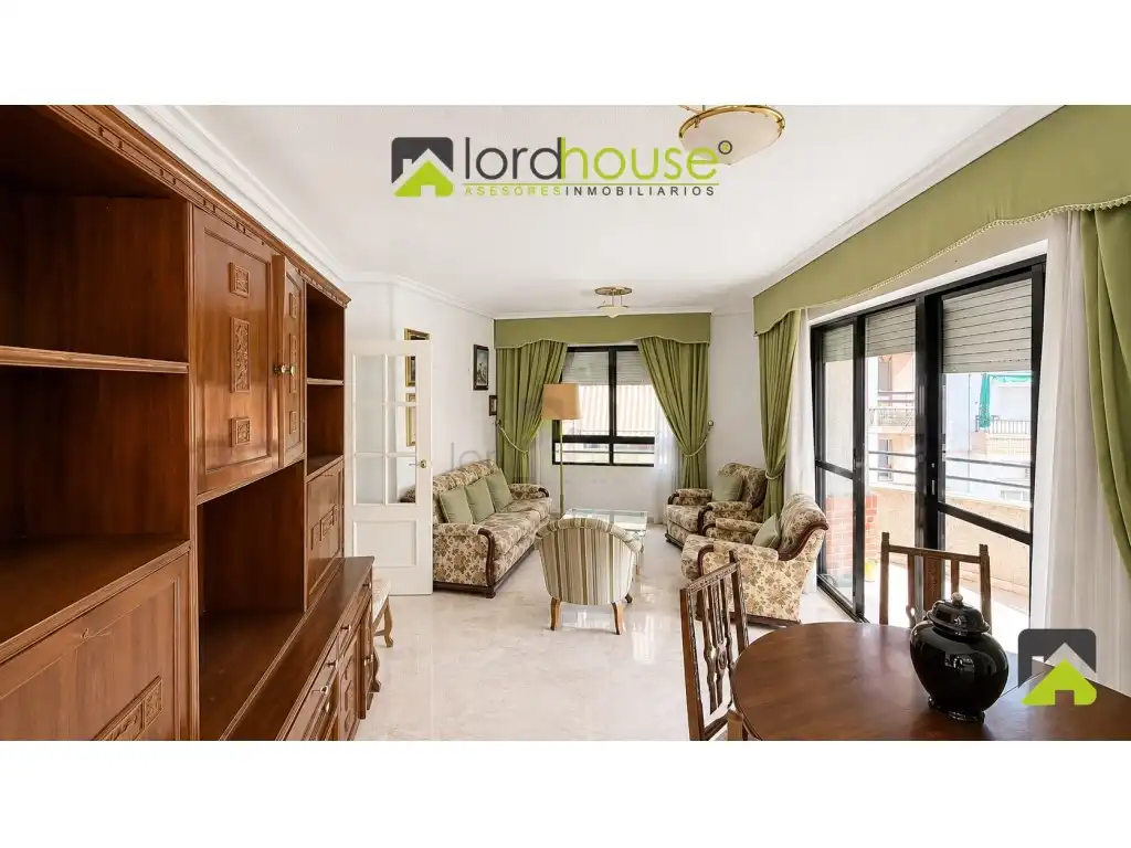 Piso con ascensor en venta en Calle Jose Mouliaa 55, imagen 7