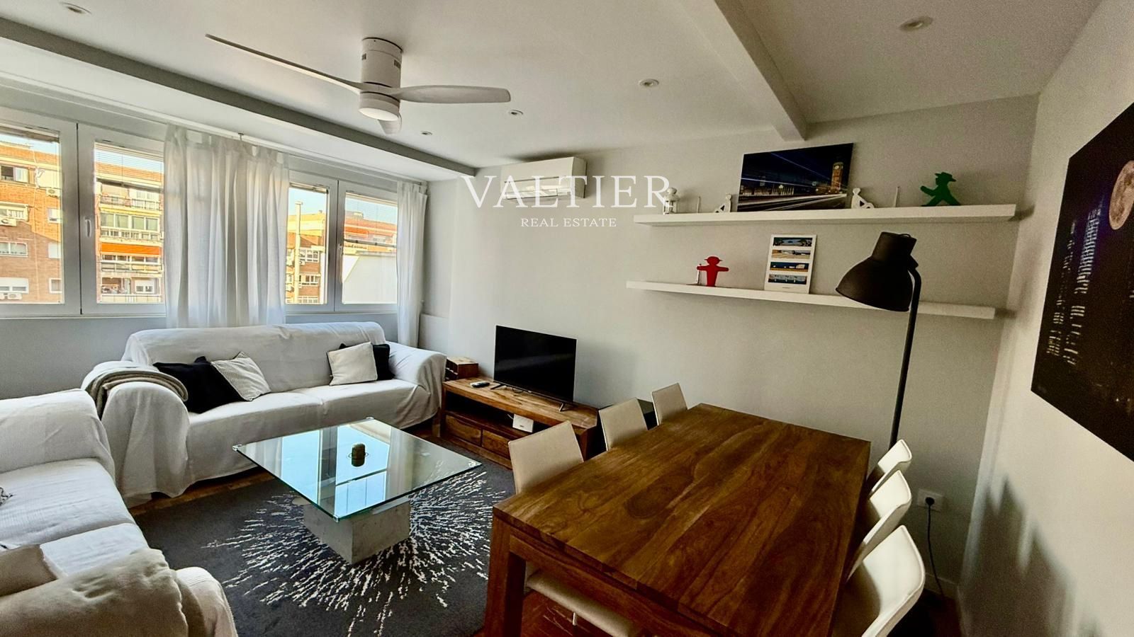 Vista exterior de Piso de alquiler en  Madrid Capital con Aire acondicionado y Amueblado